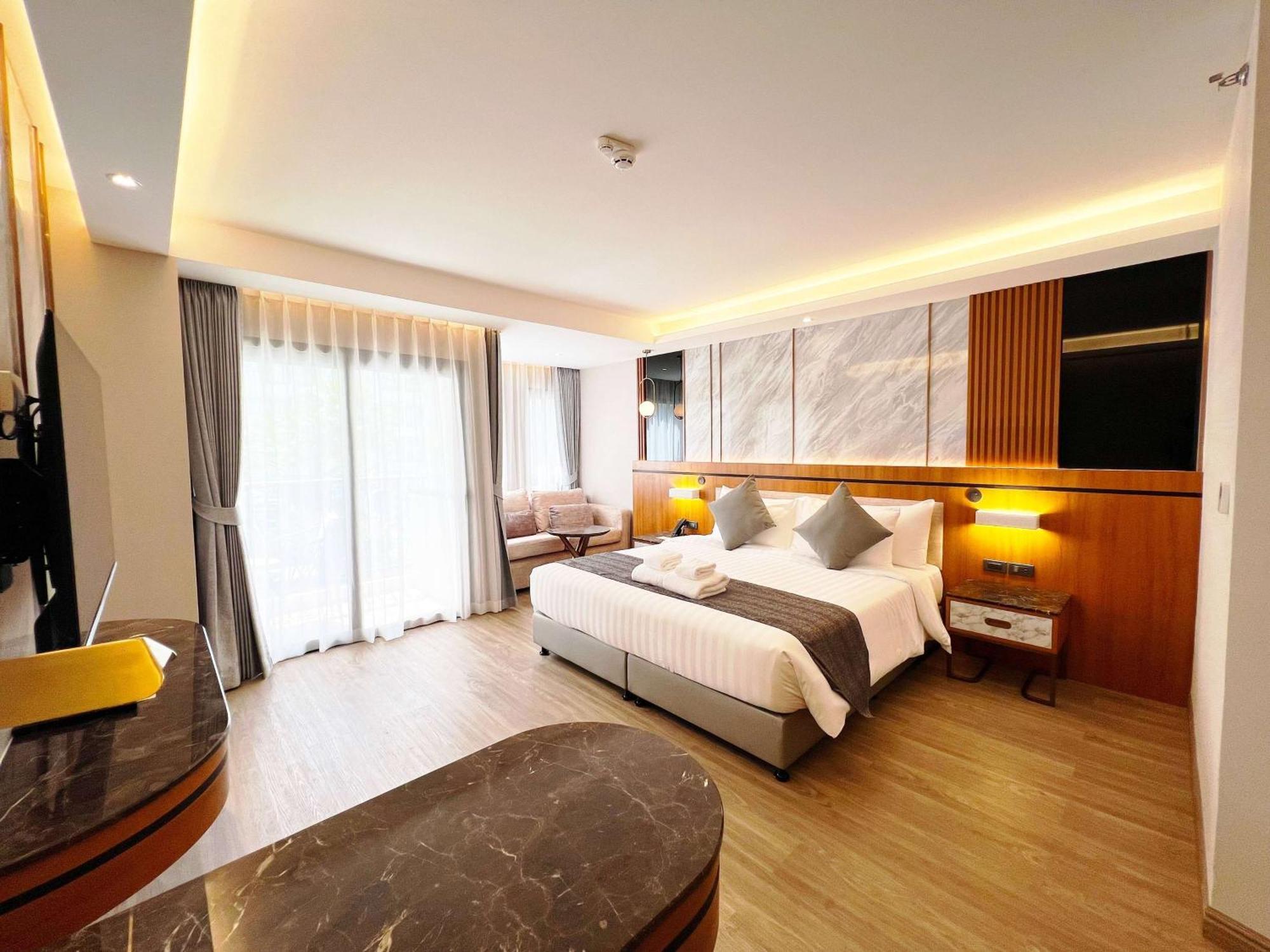 Hotel Wyndham Jomtien Pattaya Na Chom Thian Exterior foto