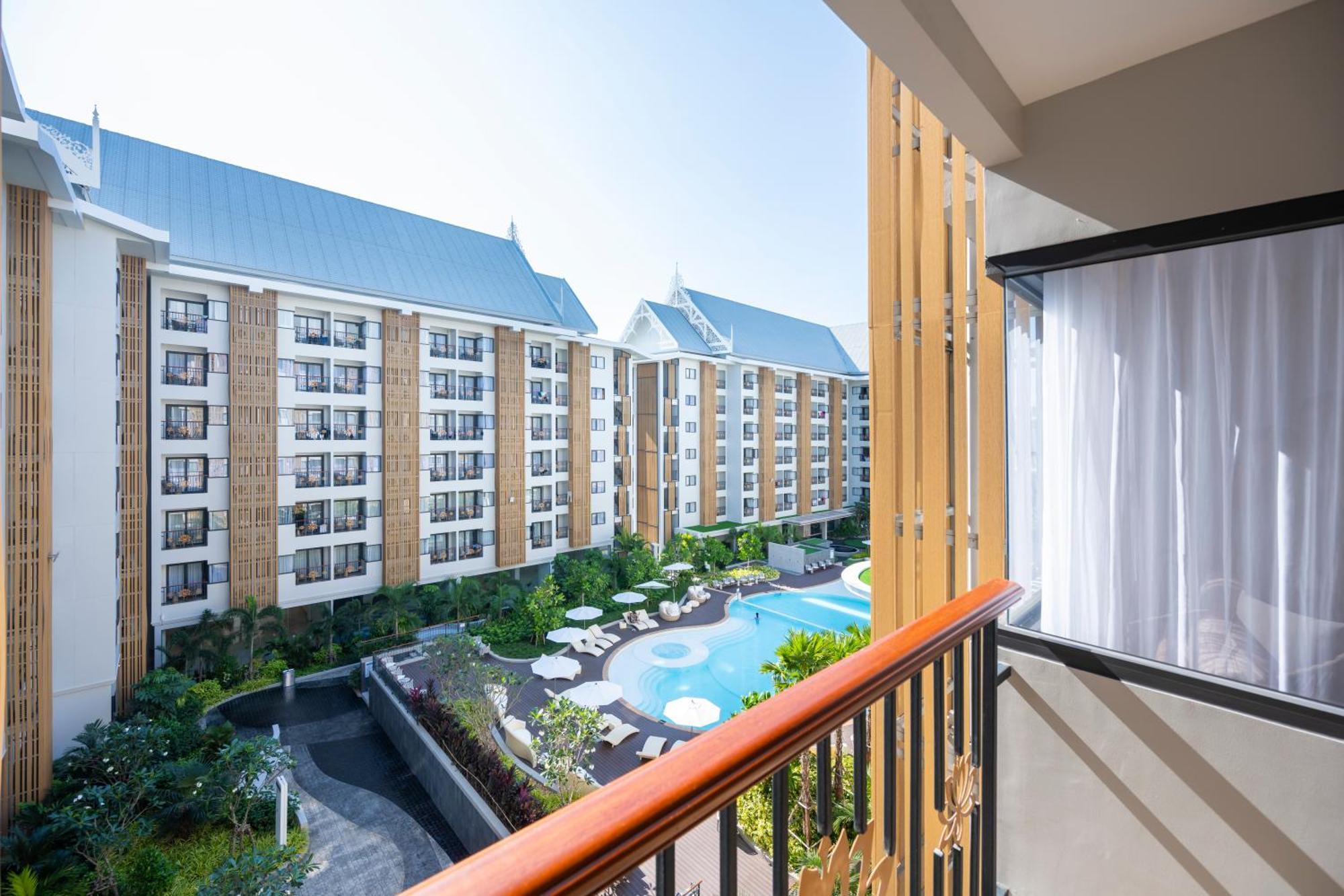 Hotel Wyndham Jomtien Pattaya Na Chom Thian Exterior foto
